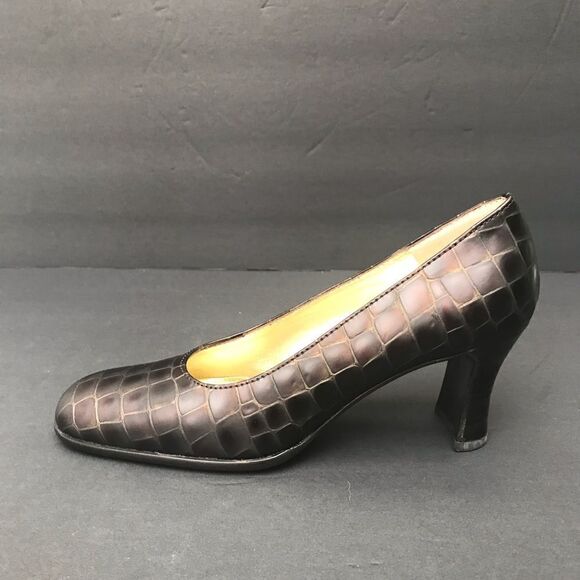 New Bruno Magli Moc Croc Pumps 5.5 ELISE - Picture 2 of 6